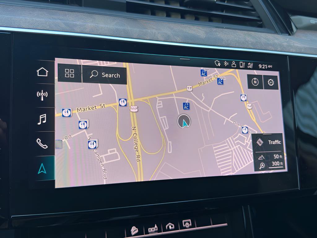 Used 2019 Audi e-tron Premium Plus image 52