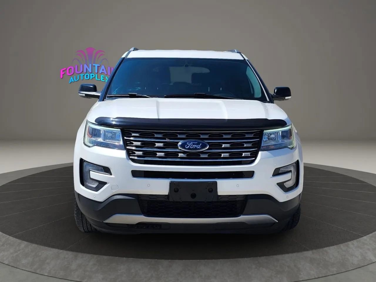 Used 2017 Ford Explorer XLT w/ Equipment Group 202A image 8