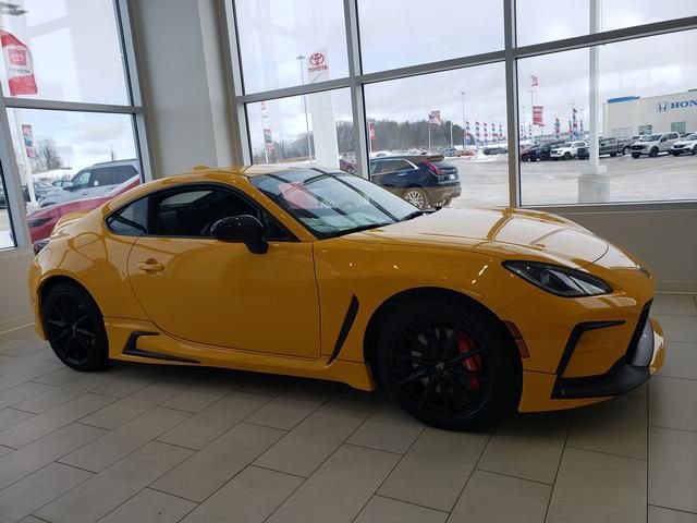 New 2026 Toyota GR86 YUZU Limited image 4