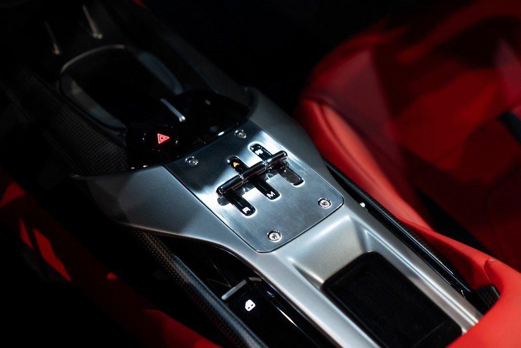 Used 2025 Ferrari 12Cilindri image 33