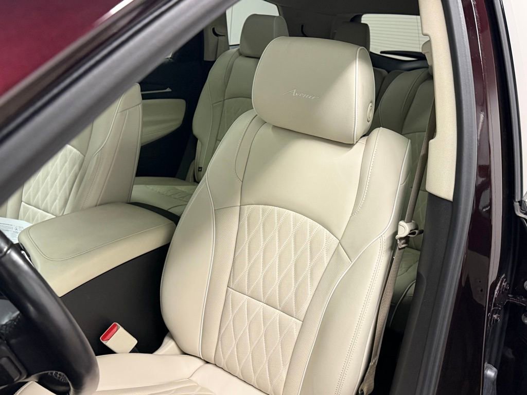 Certified 2022 Buick Enclave Avenir w/ Avenir Technology Package image 50