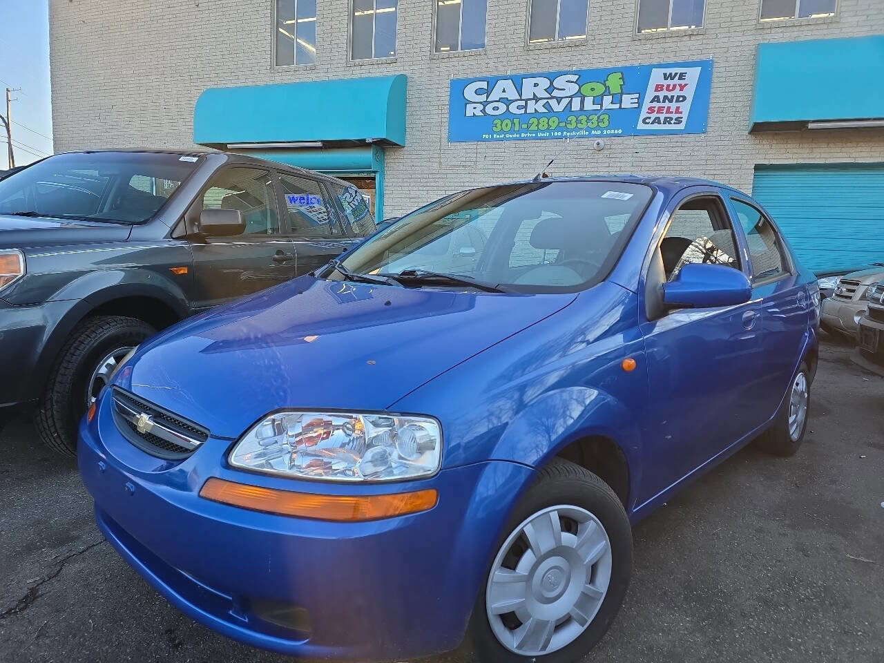 Used 2004 Chevrolet Aveo Base 4dr Sedan image 2