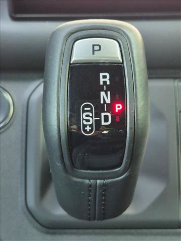 Certified 2025 Land Rover Defender 130 X-Dynamic SE AWD/4WD image 12