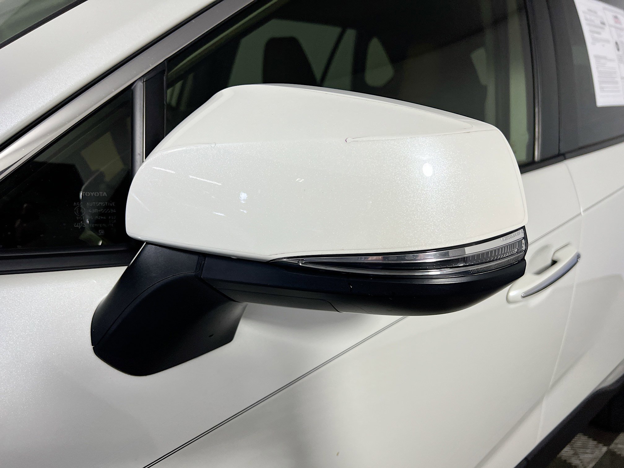 Used 2019 Toyota RAV4 Limited w/ Cold Weather Package image 13