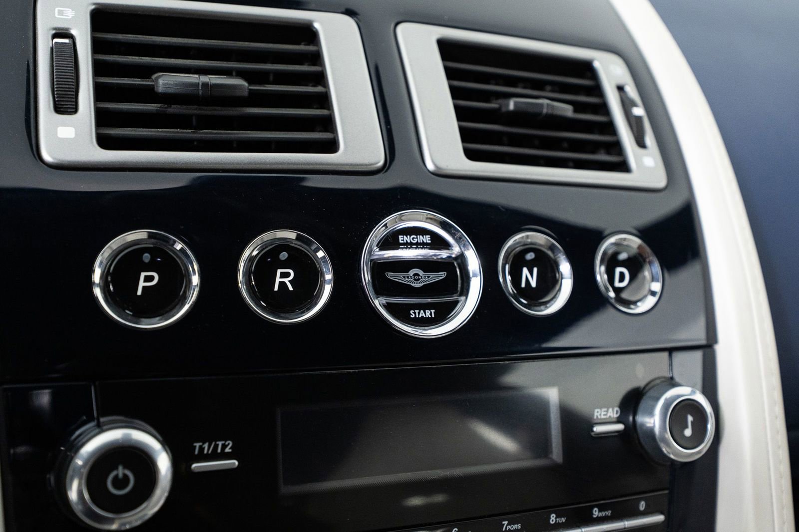 Used 2018 Aston Martin Lagonda RWD image 39