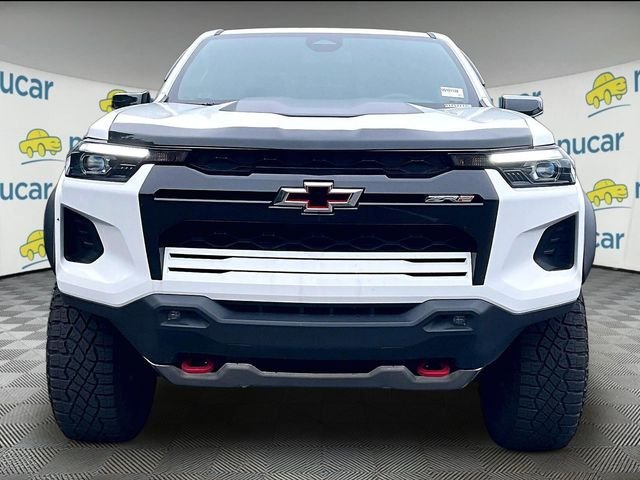 Used 2024 Chevrolet Colorado ZR2 AWD/4WD image 2