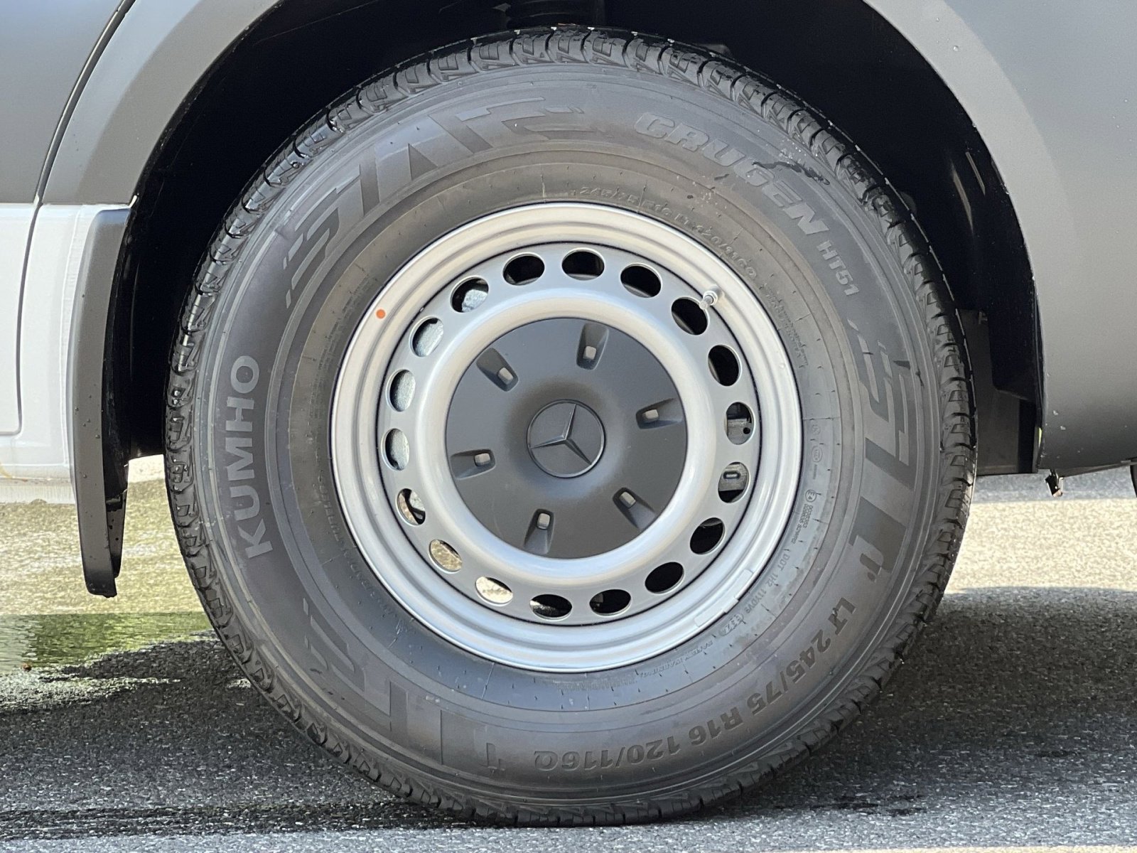 New 2025 Mercedes-Benz Sprinter 2500 image 10