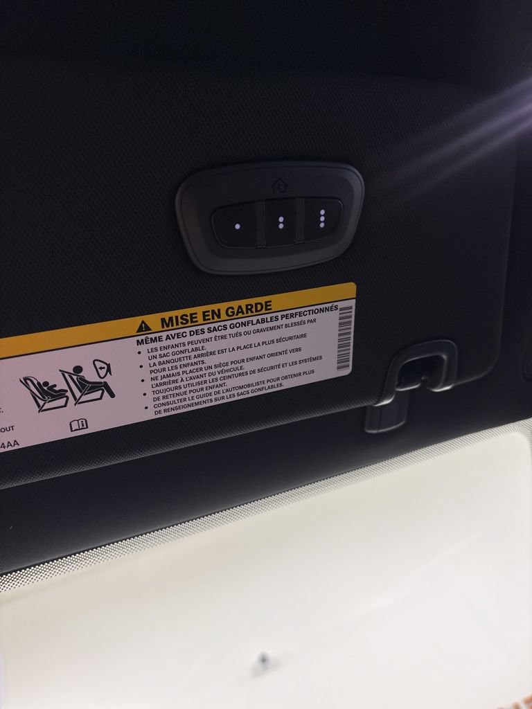 New 2027 Chrysler Pacifica Select FWD image 15