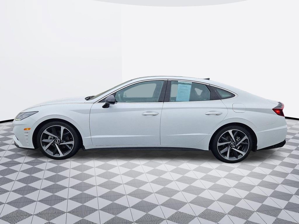 Used 2021 Hyundai Sonata SEL Plus w/ Tech Package image 3