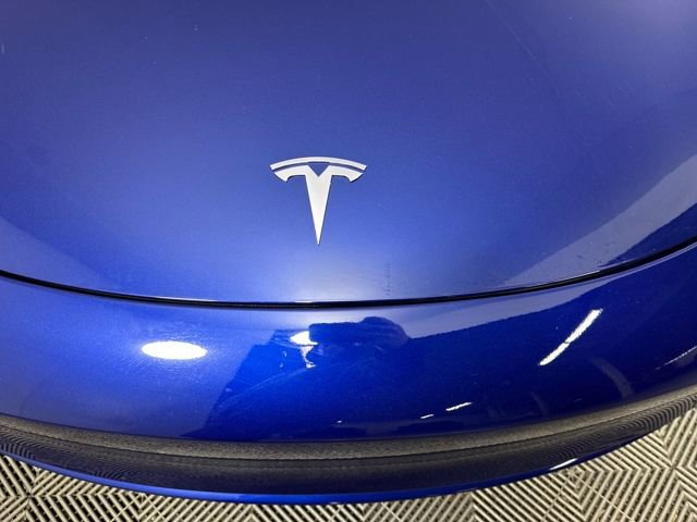 Used 2023 Tesla Model 3 Standard Range image 9