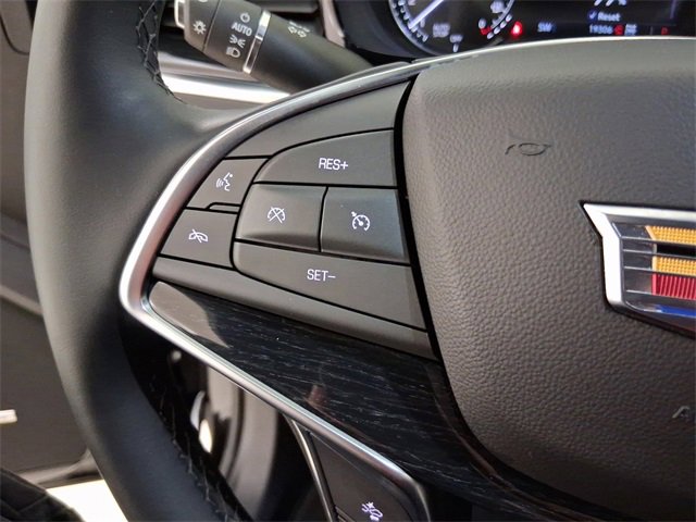 Used 2025 Cadillac XT5 Premium Luxury image 23