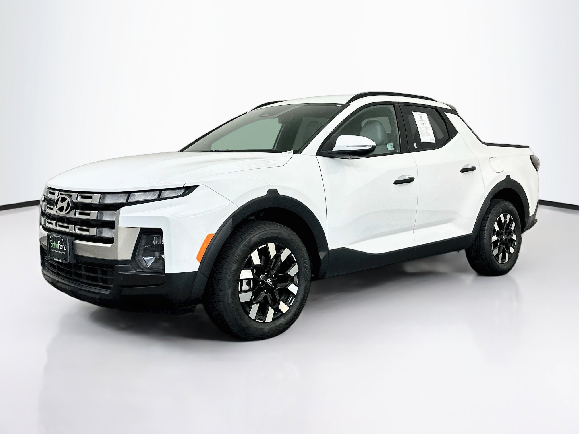 Used 2025 Hyundai Santa Cruz SEL AWD/4WD image 3