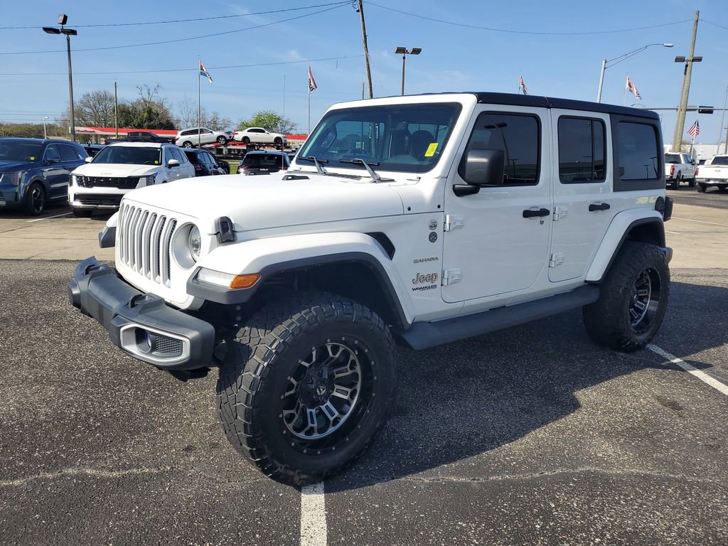 Used 2020 Jeep Wrangler Unlimited Sahara image 2