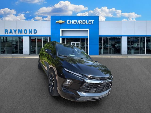 Used 2023 Chevrolet Blazer RS w/ Driver Confidence II Package FWD image 9