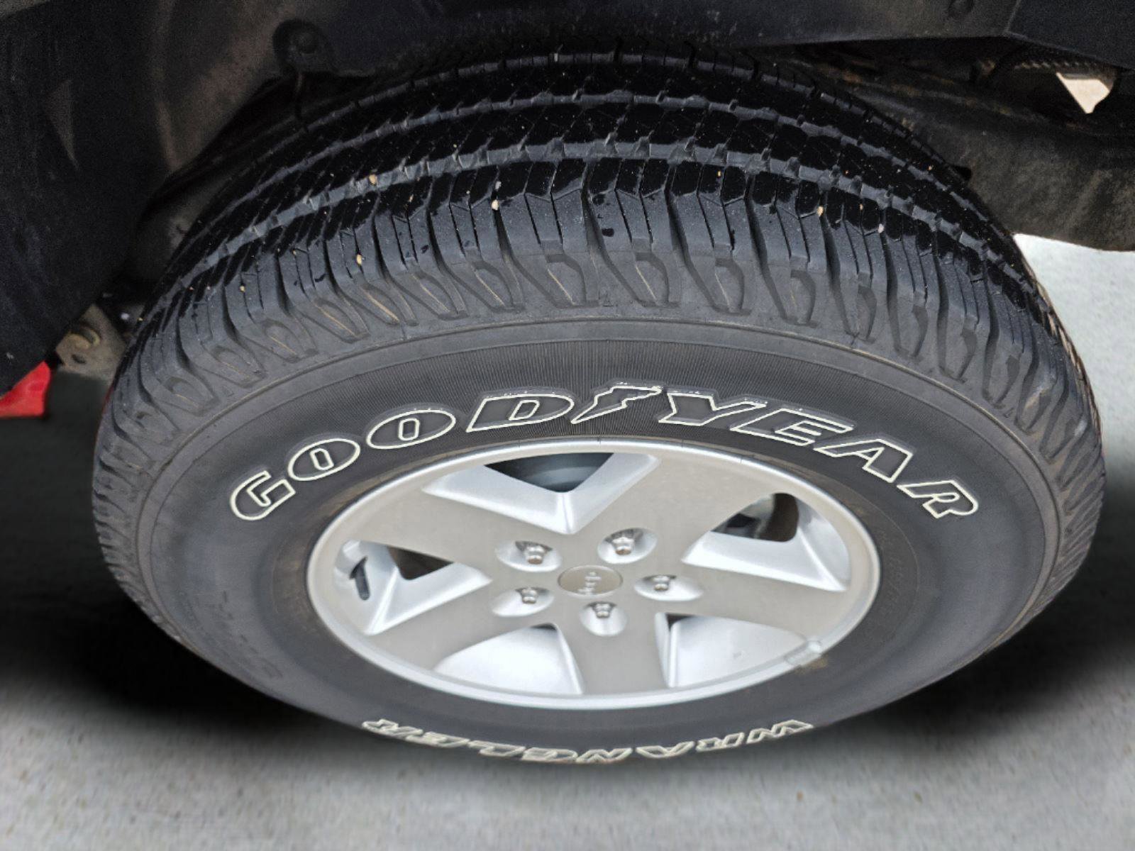 Used 2018 Jeep Wrangler Sport image 31