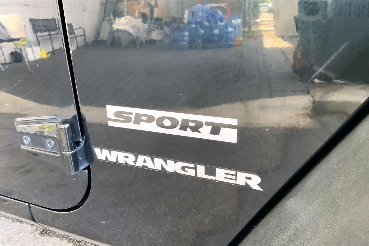 Used 2012 Jeep Wrangler Sport AWD/4WD image 9