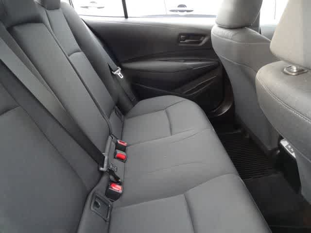 Used 2025 Toyota Corolla LE w/ LE Premium Package FWD image 11