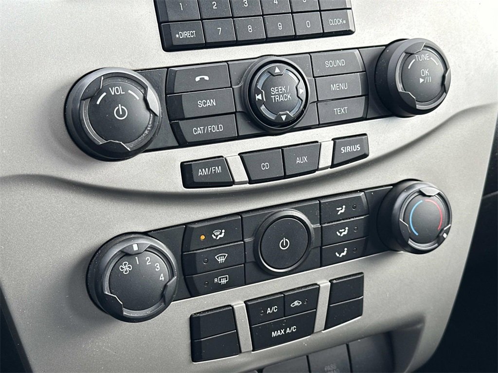 Used 2011 Ford Focus SE image 27