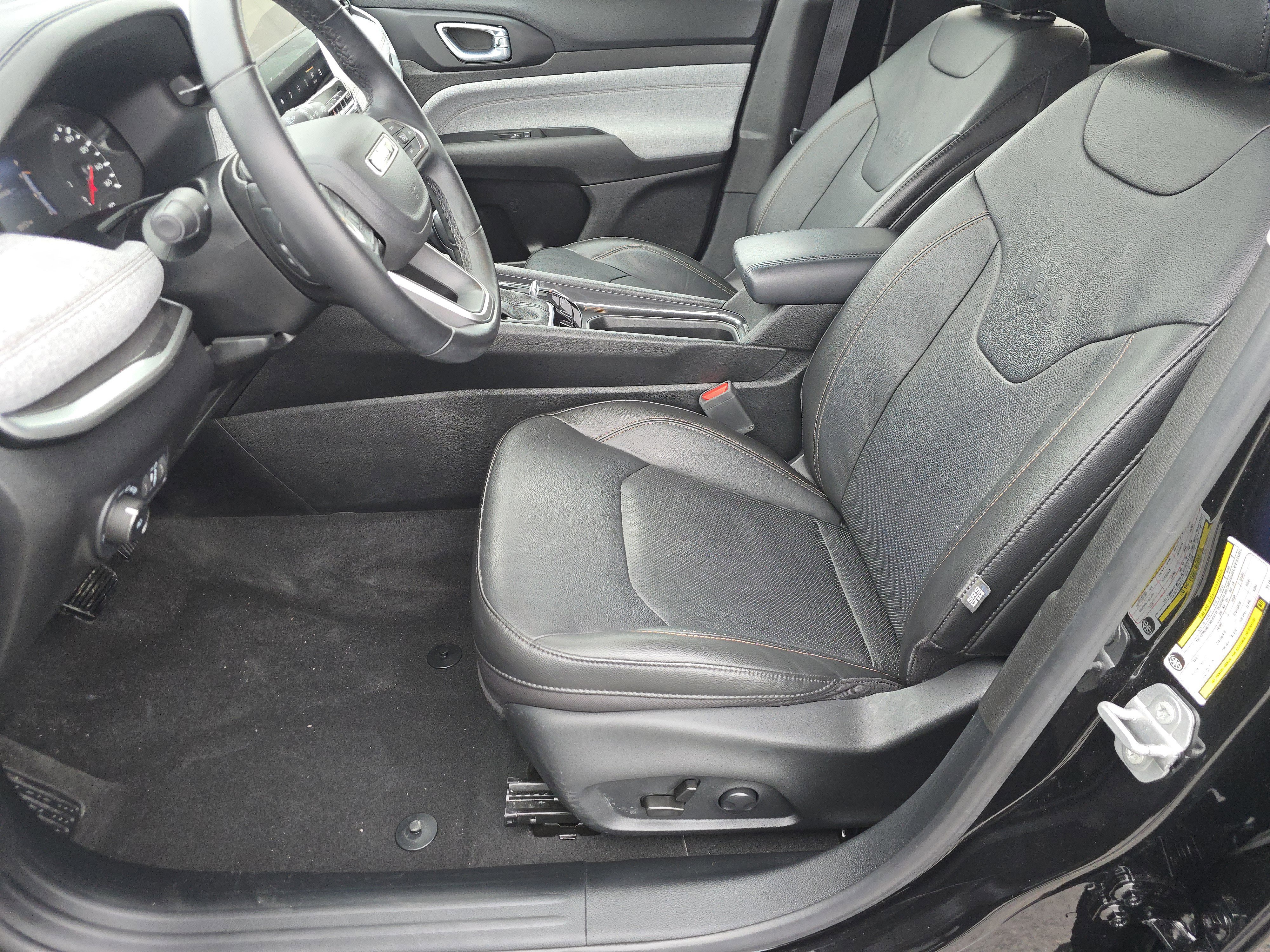 Used 2022 Jeep Compass Latitude image 18