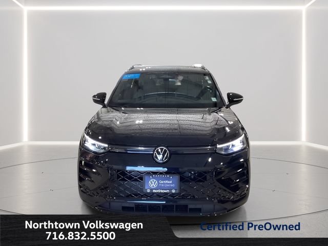 Certified 2025 Volkswagen Tiguan SE R-Line AWD/4WD image 4
