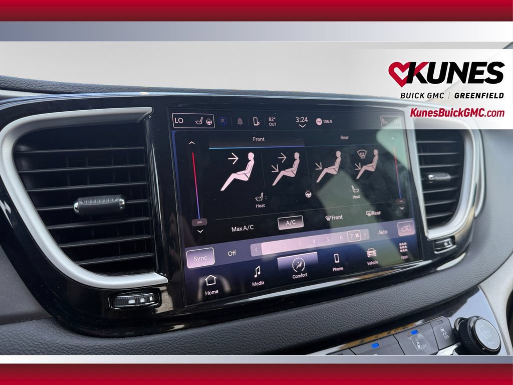 Used 2023 Chrysler Pacifica Touring-L FWD image 20