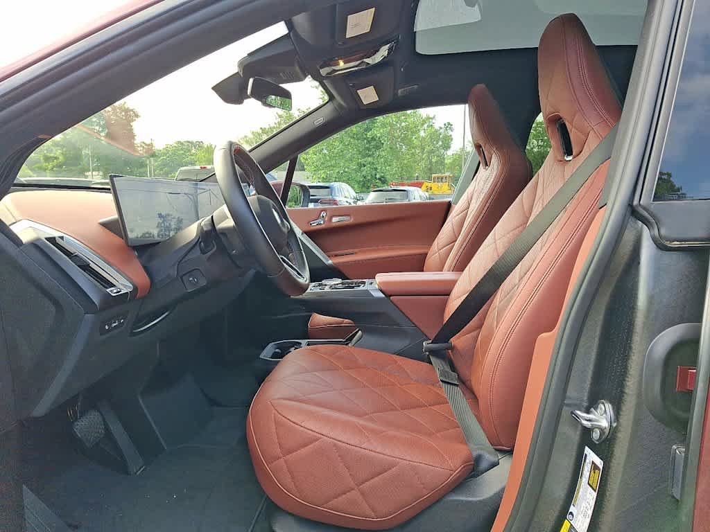 Used 2025 BMW iX M60 AWD/4WD image 10