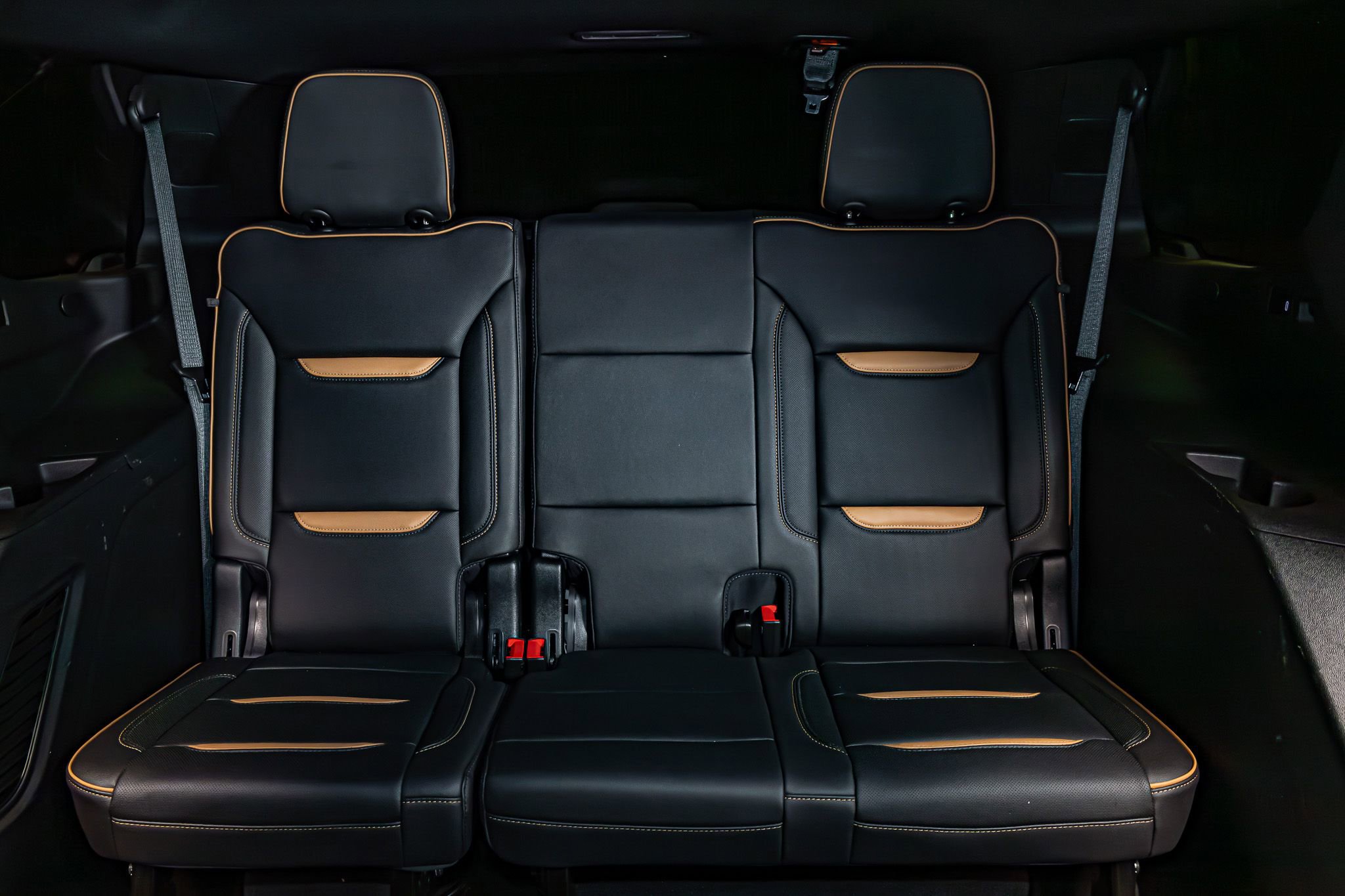 Used 2024 GMC Yukon AT4 w/ AT4 Premium Plus Package image 24