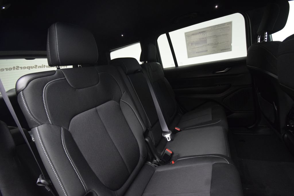 New 2026 Jeep Grand Cherokee L Laredo AWD/4WD image 17