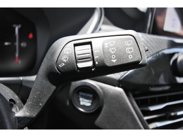 Certified 2025 Ford Escape ST-Line Select AWD/4WD image 17