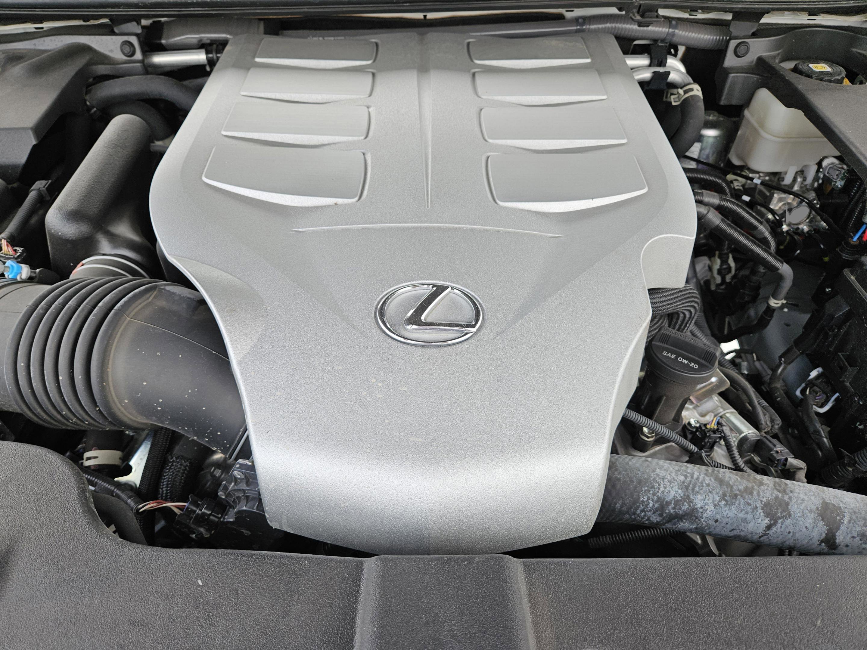 Used 2023 Lexus GX 460 Premium w/ Accessory Package image 32