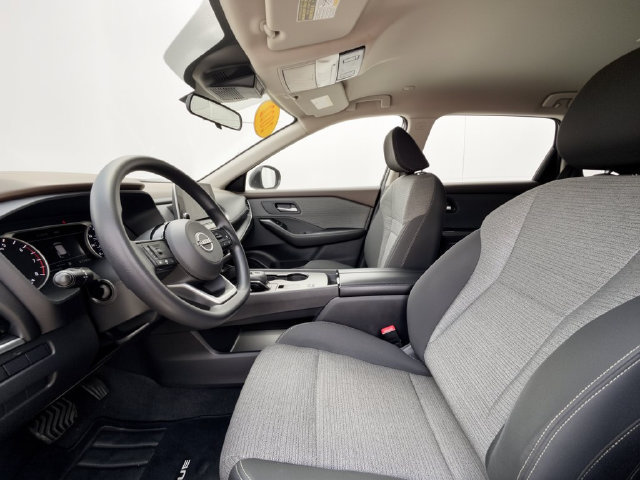 Used 2022 Nissan Rogue SV FWD image 15