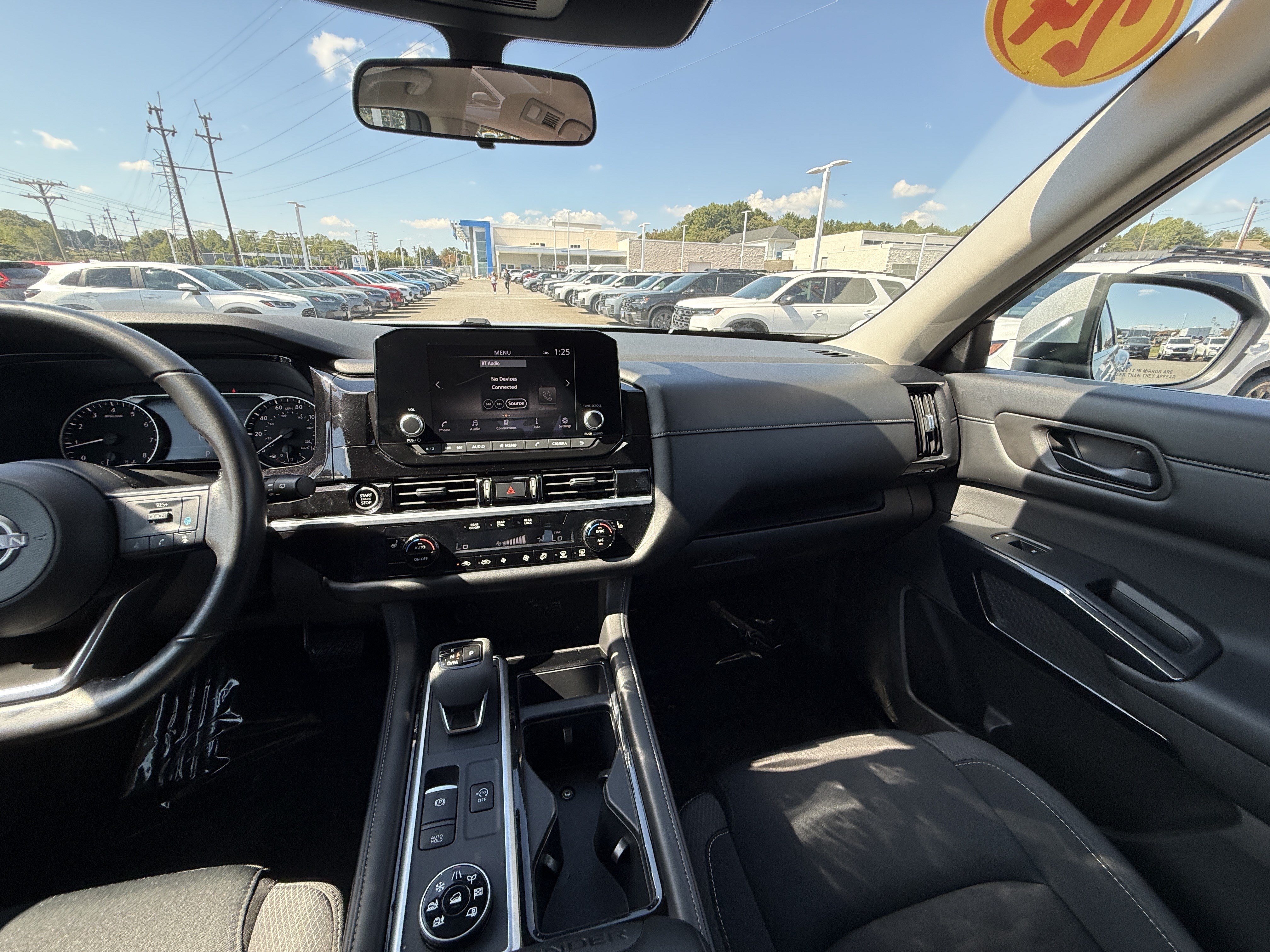 Used 2024 Nissan Pathfinder SV AWD/4WD image 30