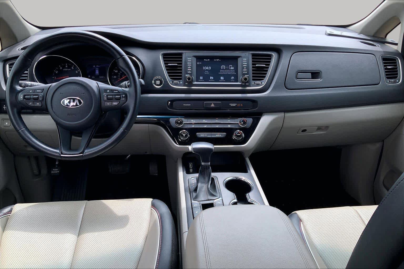 Used 2021 Kia Sedona EX FWD image 16