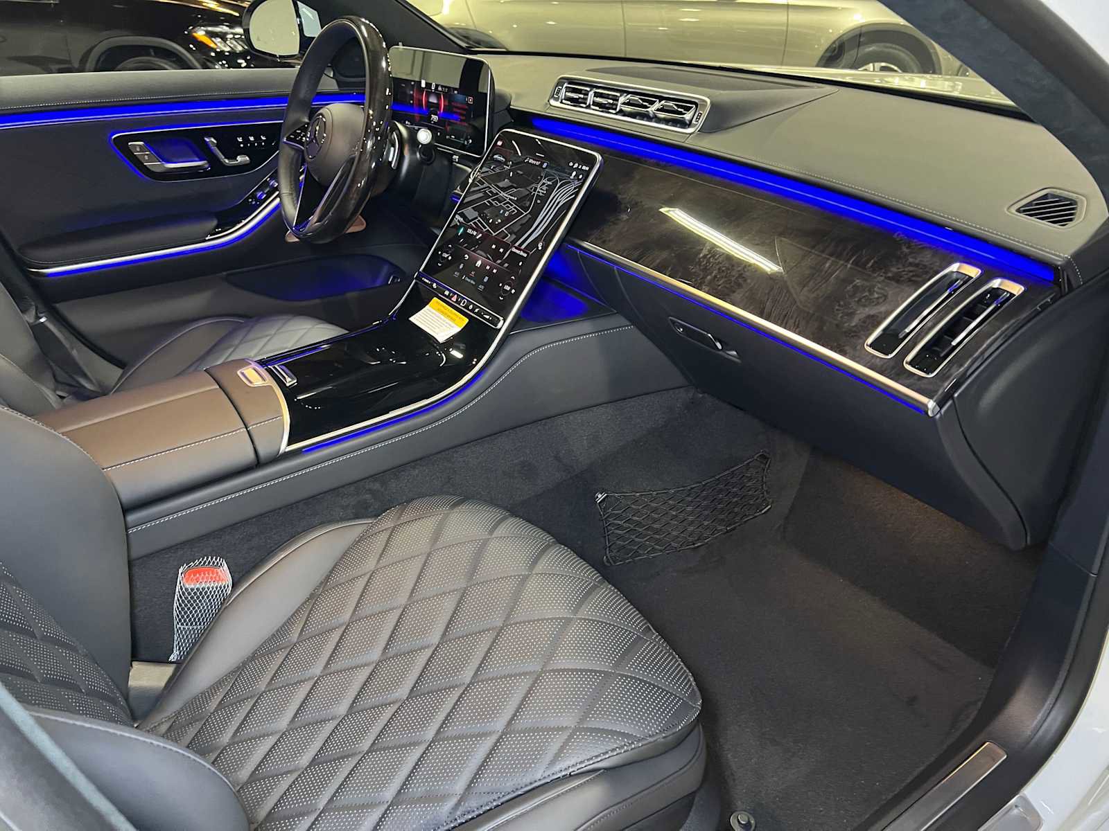 New 2025 Mercedes-Benz S 580 4MATIC Sedan image 11