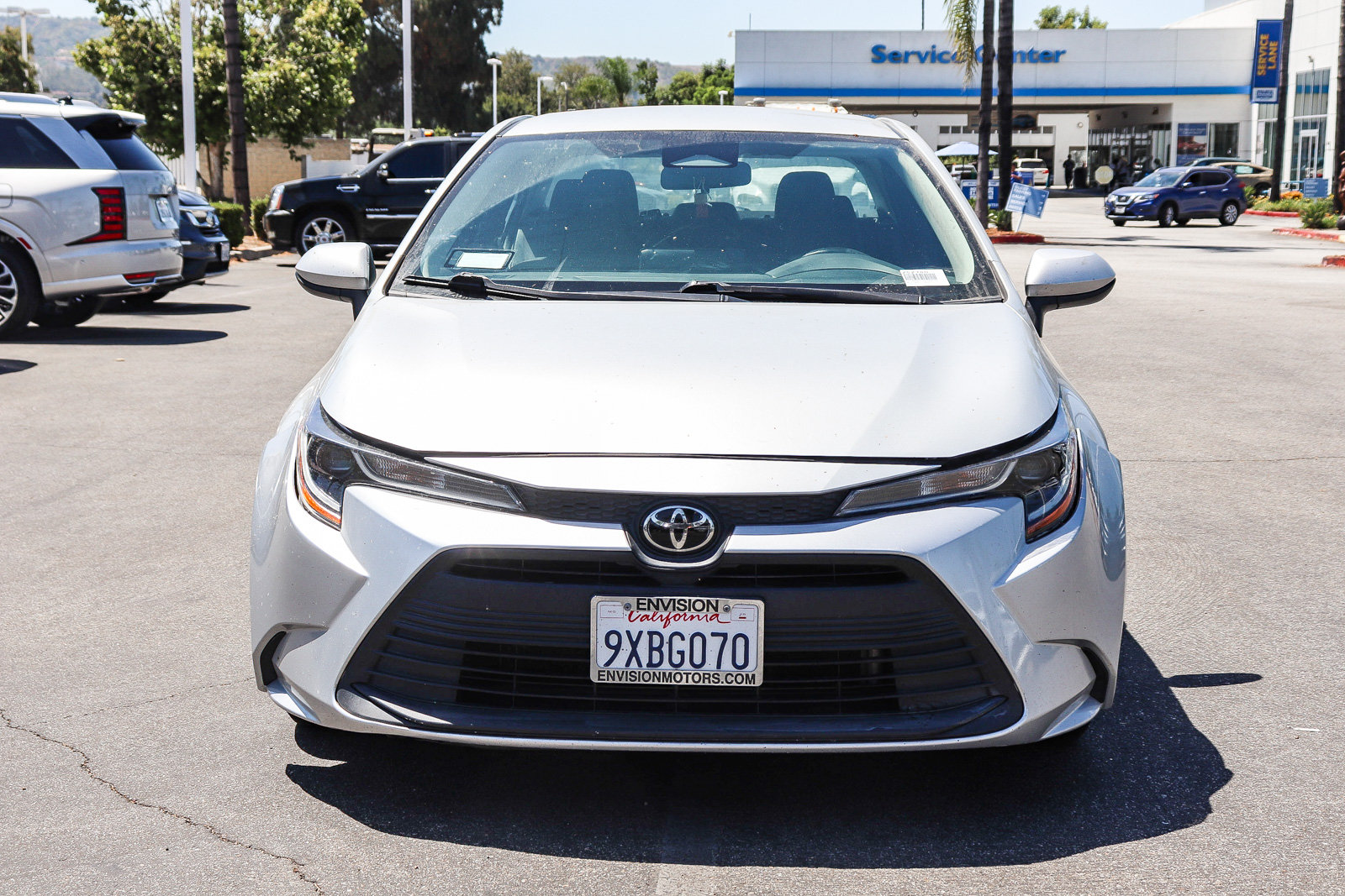 Used 2023 Toyota Corolla LE FWD image 2