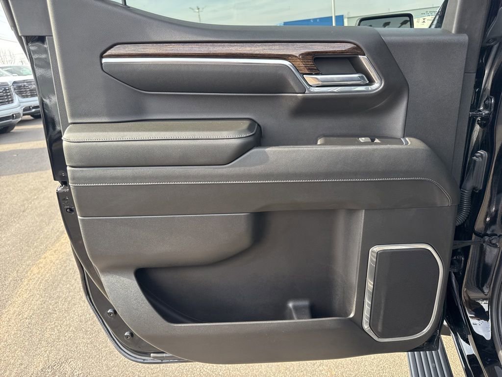 Used 2024 GMC Sierra 1500 Elevation w/ Elevation Premium Package image 29