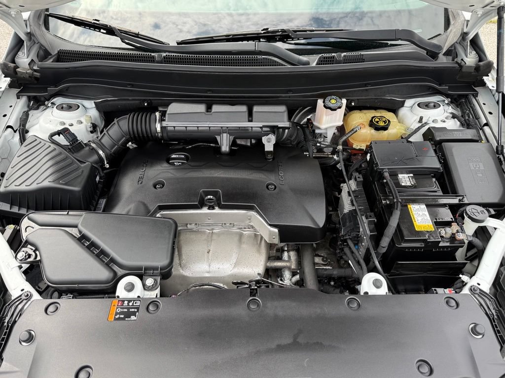 Used 2020 Buick Envision Essence FWD image 27