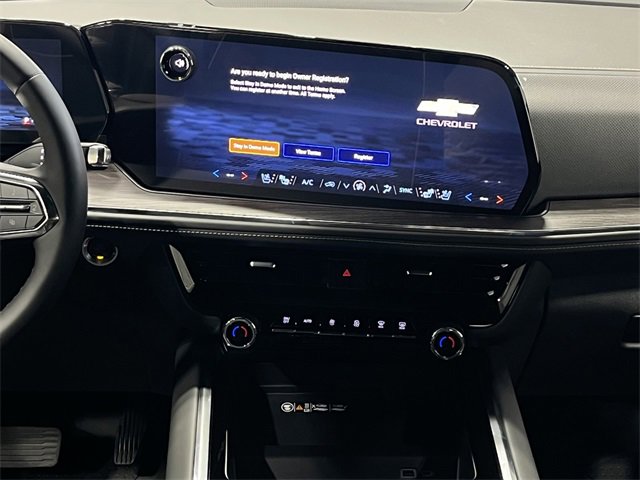 New 2026 Chevrolet Suburban Premier w/ Sun And Tow Package image 18