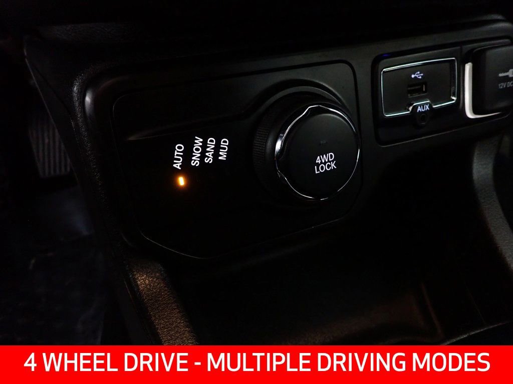 Used 2018 Jeep Renegade Altitude image 4