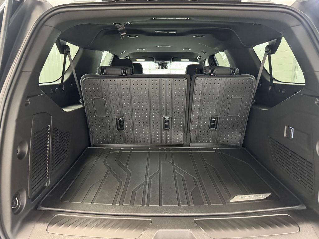 New 2026 Chevrolet Suburban LS image 22