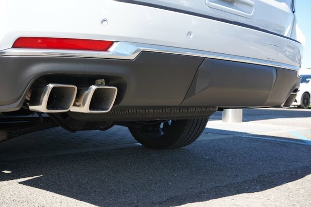New 2026 Chevrolet Suburban High Country AWD/4WD image 13