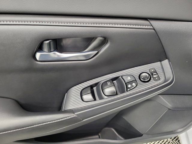 Certified 2021 Nissan Sentra SV FWD image 52