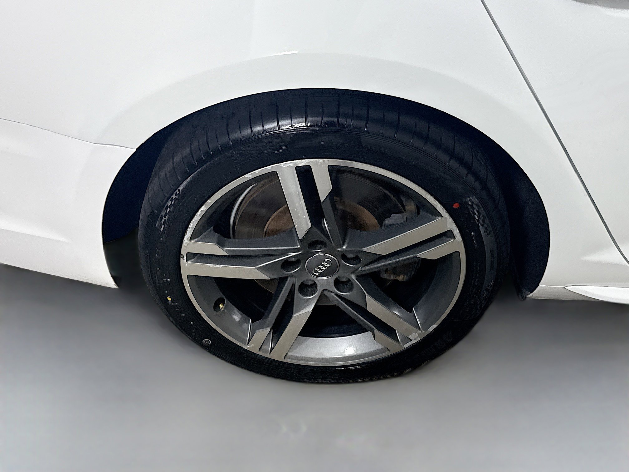 Used 2017 Audi A4 2.0T Premium Plus w/ Premium Plus Package image 33