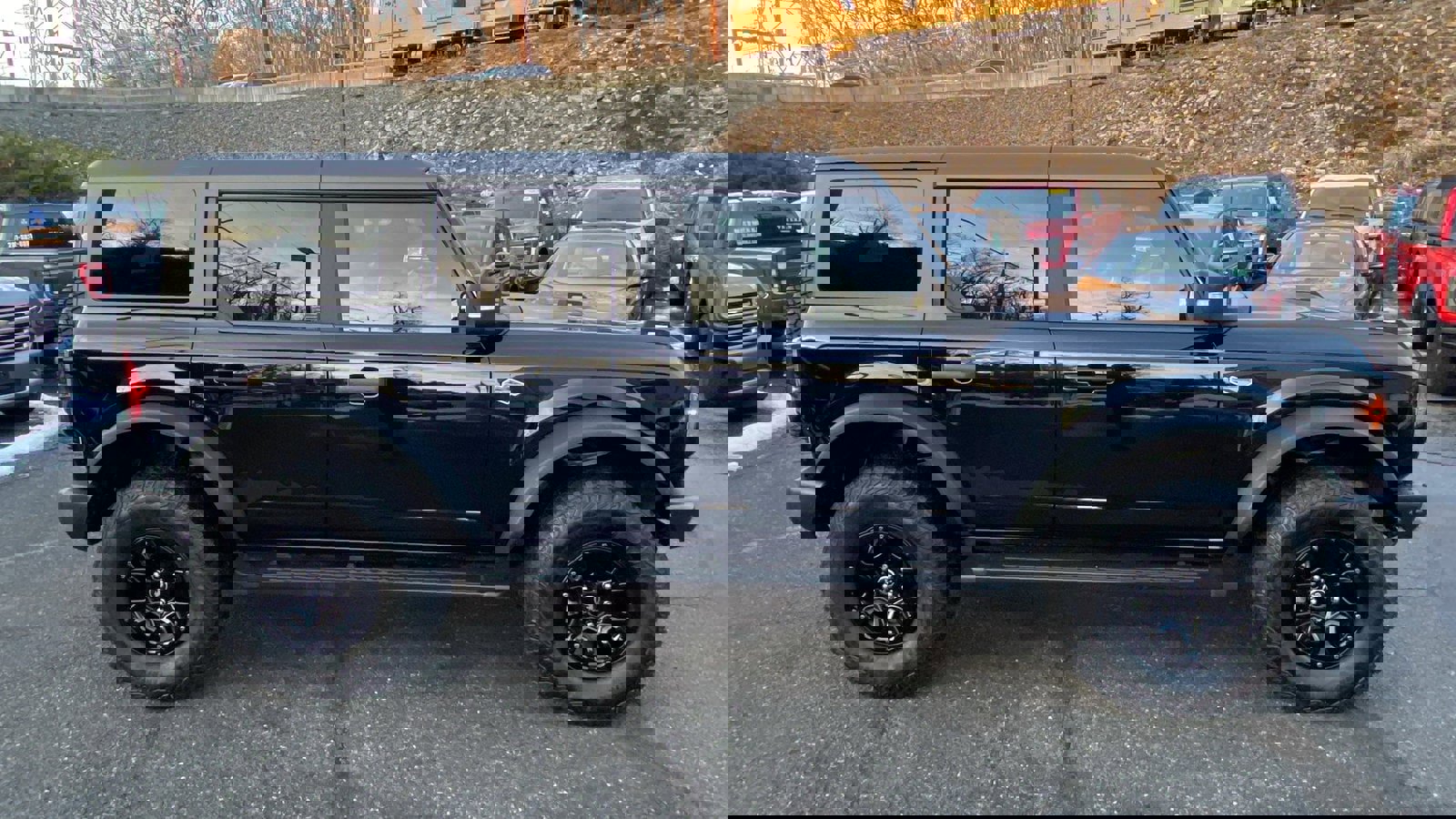 Used 2022 Ford Bronco Wildtrak image 27