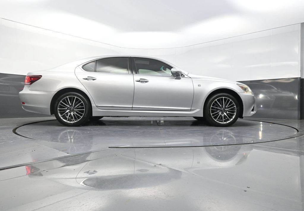Used 2013 Lexus LS 460 AWD w/ F-Sport Pkg image 31