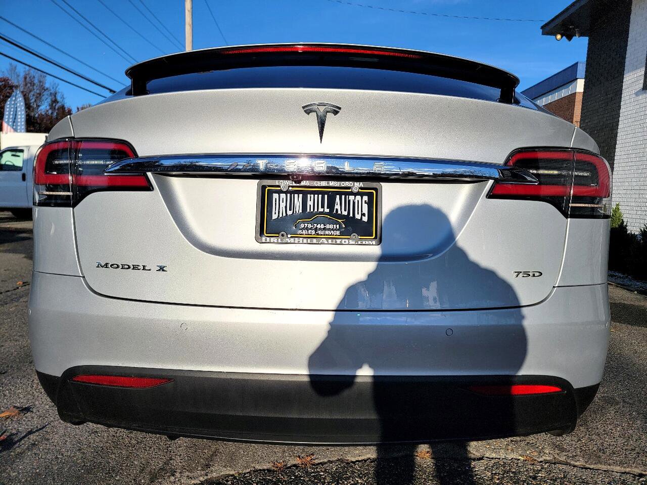 Used 2017 Tesla Model X 75D image 4