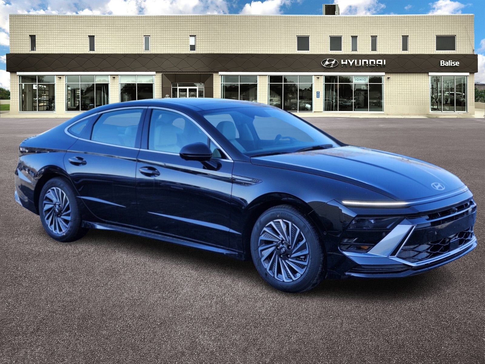 New 2026 Hyundai Sonata Limited FWD image 1
