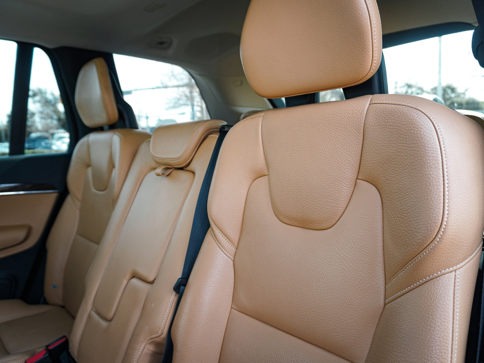 Used 2016 Volvo XC90 T6 Momentum w/ Protection Package Plus image 30