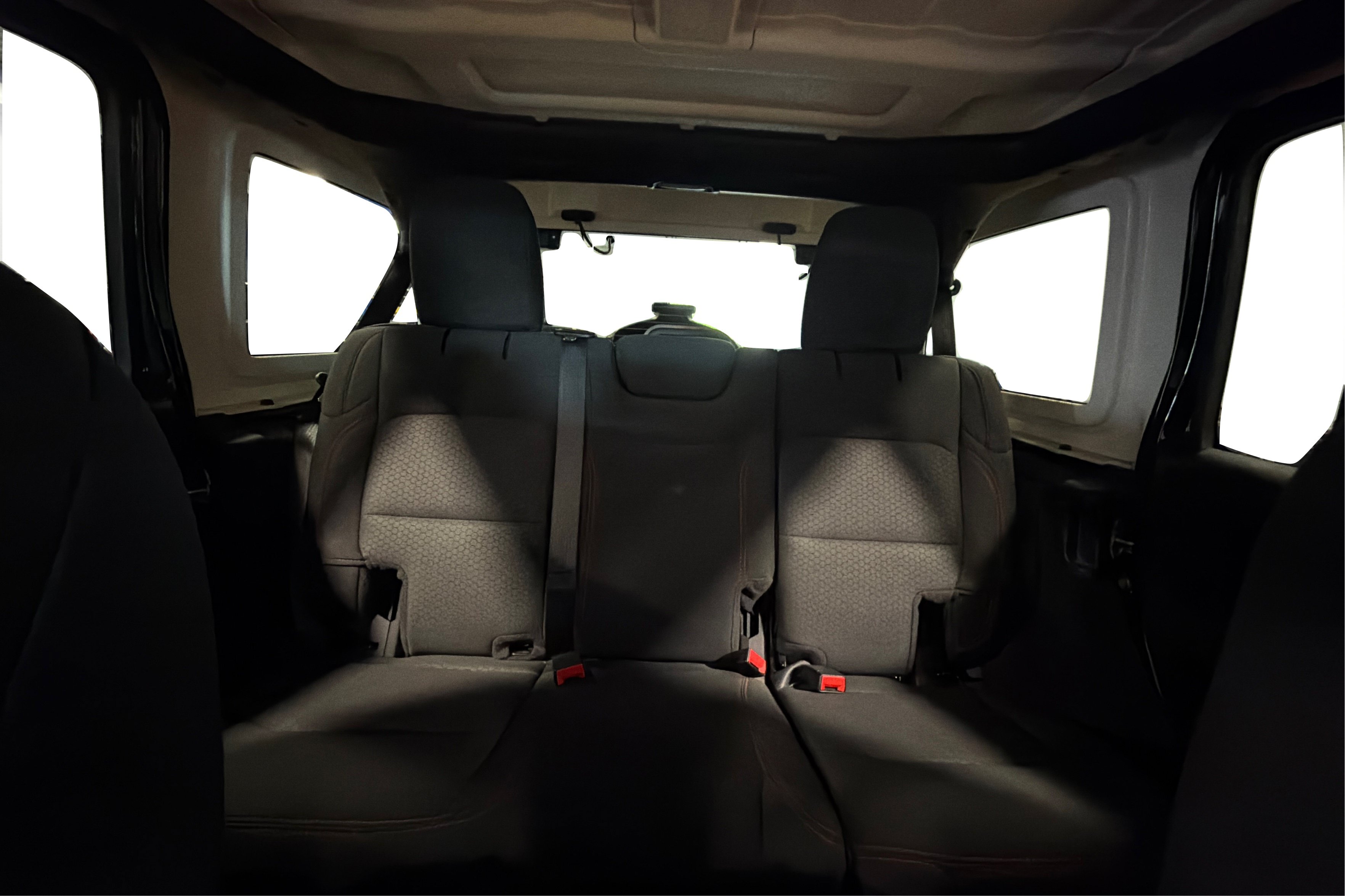 Used 2022 Jeep Wrangler Unlimited Rubicon AWD/4WD image 43