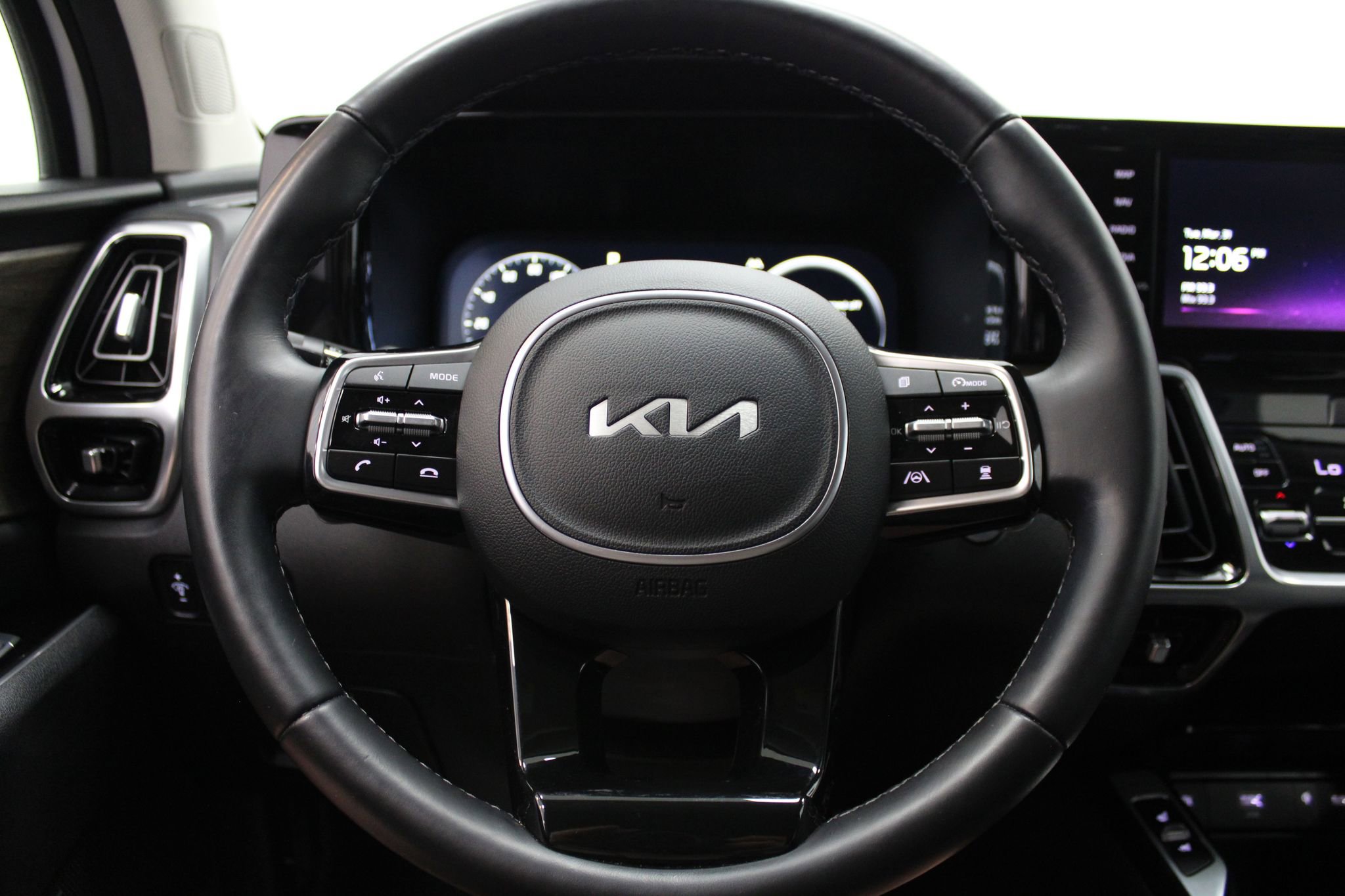 Used 2023 Kia Sorento SX Prestige AWD/4WD image 41